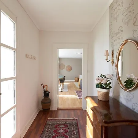 2 Bedroom Flat With Garden Just Outside Lokken *
